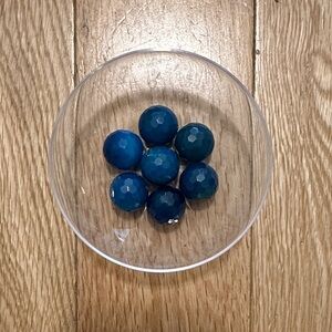 Faceted ocean colored glass beads - qty 7